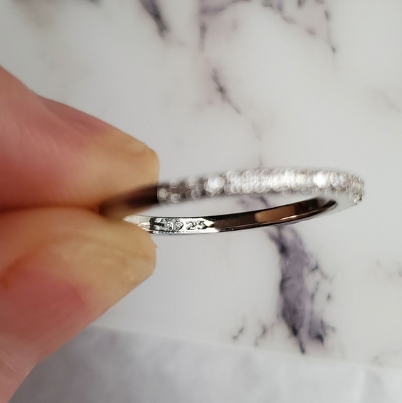 New Gorgeous Silver Wedding Band/Ring - Picture 6 of 8